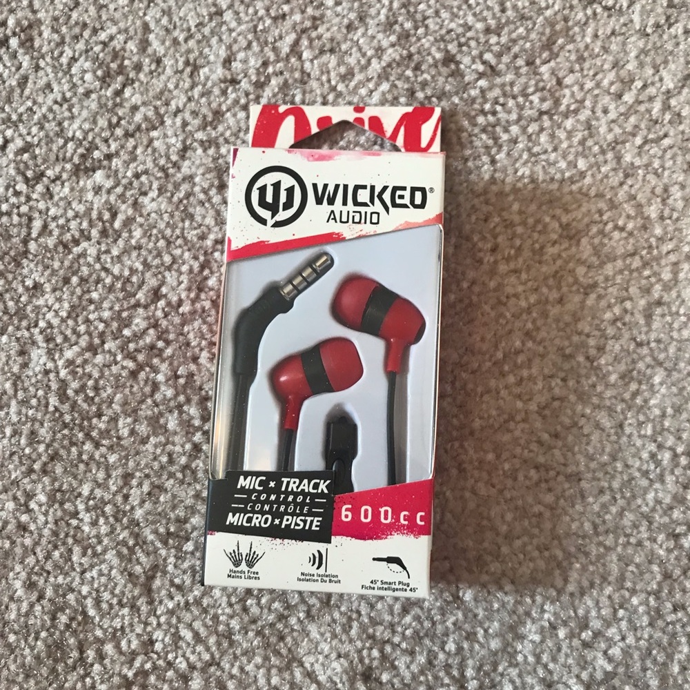 ⭐️4/$20⭐️NWT Headphones